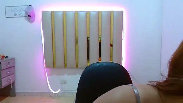 keilicita tonny 18 online show from October 31, 5:50 pm