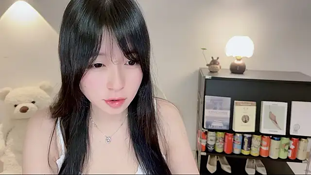 Onechestnut online show from June 19, 1:03 pm