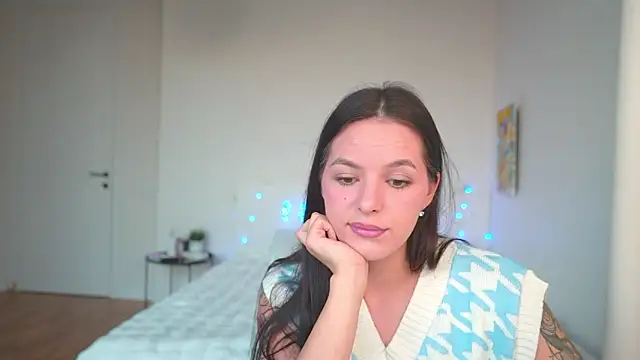 EwelynScott online show from October 6, 3:56 am