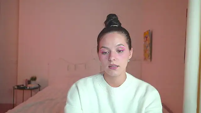 EwelynScott online show from October 4, 7:29 pm