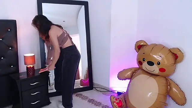 miascarlet 16 online show from December 16, 1:39 pm