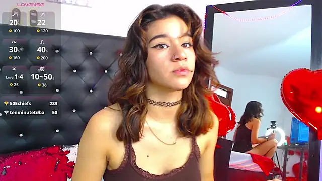 Snapshot of miascarlet_16 chatting on September 18, 2:37 pm miascarlet 16 online show from September 18, 2:37 pm