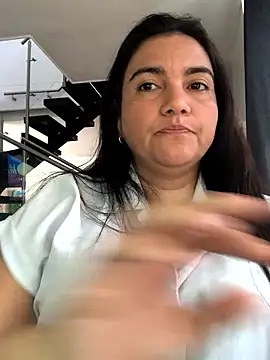 sweetdulcexxx online show from January 15, 4:35 pm