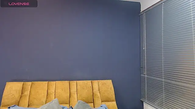 KendraaSimons online show from April 4, 4:06 pm