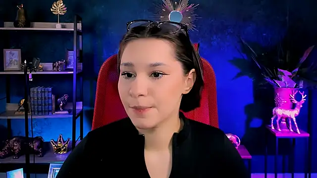 KimClarks  online show from January 9, 2:54 pm