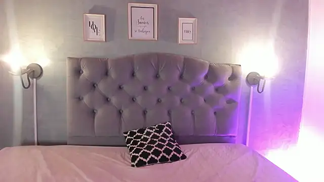 GiannaSlimJB online show from September 15, 4:32 am