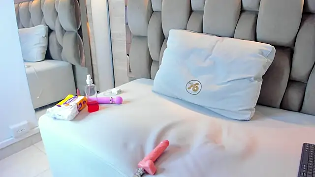 karol lewiss online show from November 15, 1:34 pm