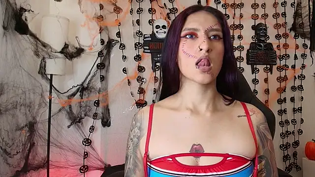 Scaarlettfox online show from October 28, 8:46 pm