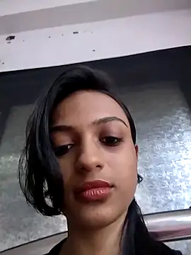 Your-Kitkat online show from October 5, 8:52 am