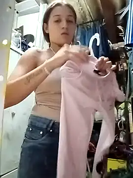 Arii collins1 online show from November 24, 10:45 pm