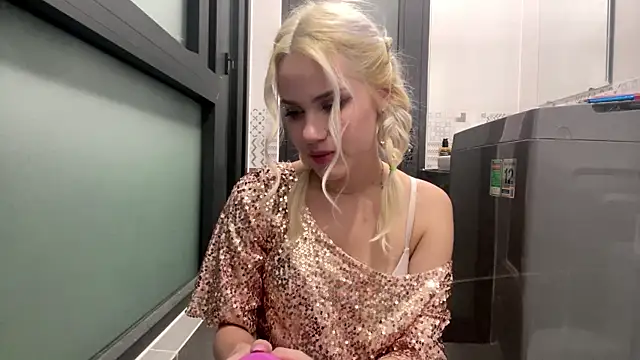 fancy angel online show from December 16, 1:28 pm