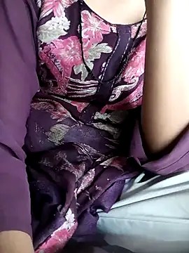 Snapshot of Kumarirakhi chatting on October 30, 4:04 am Kumarirakhi online show from October 30, 4:04 am