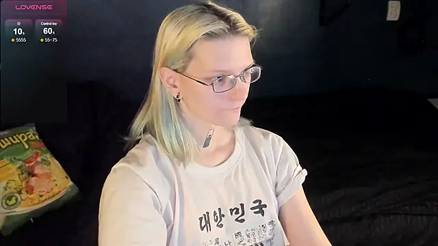 lika haris online show from November 18, 11:15 pm