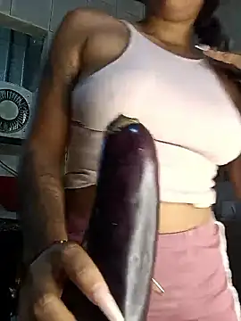 Fernanda30 online show from April 22, 9:45 pm