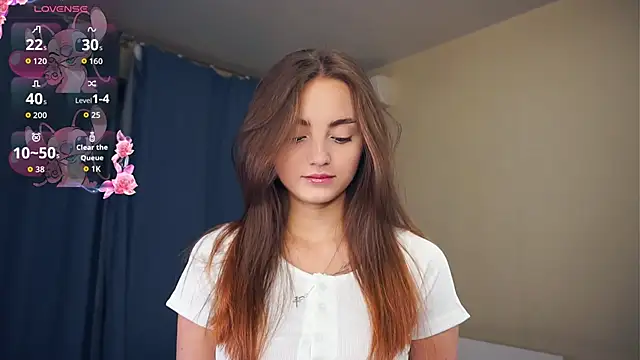 LoraDavi online show from December 3, 7:33 am