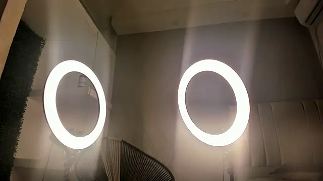 keyla mejia online show from January 8, 5:50 pm