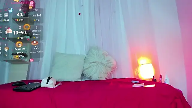 Zoe White  online show from October 9, 12:31 pm