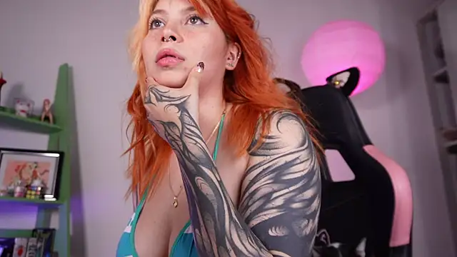 YunoRose  online show from October 5, 10:59 pm