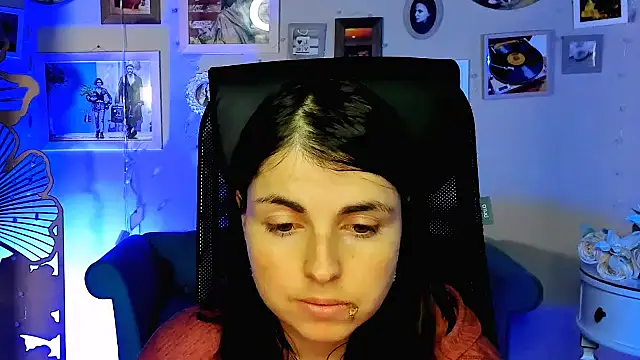 MartaEdams online show from February 25, 6:45 am