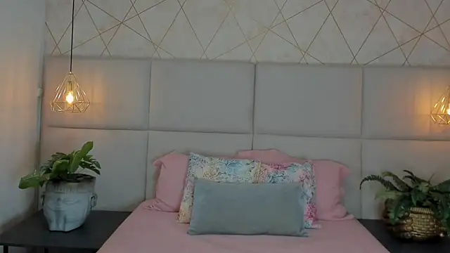 SamayRyann online show from April 11, 1:37 pm