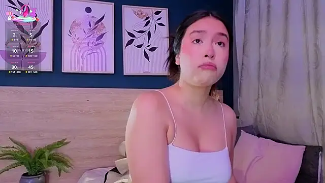 SarahMiler  online show from February 4, 11:57 am