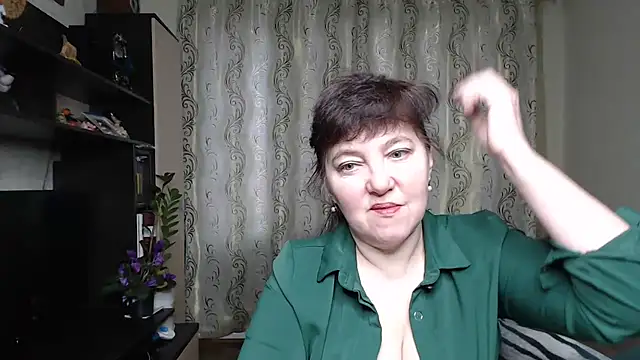 Illusionq online show from February 25, 5:06 am