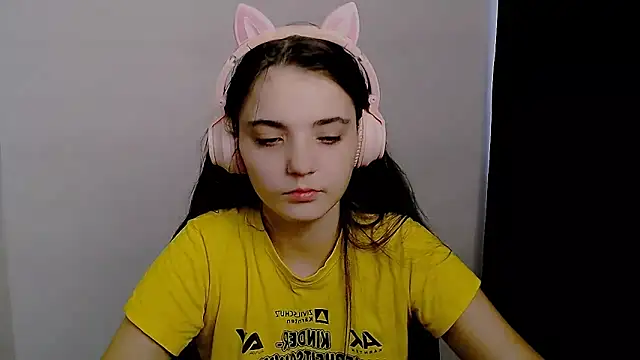 Snapshot of Sun_Shine__ chatting on September 9, 11:54 am Sun Shine online show from September 9, 11:54 am