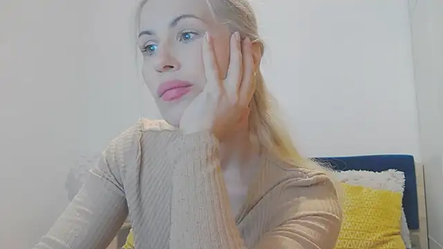 Snapshot of Lika_Soul chatting on September 27, 4:03 pm Lika Soul online show from September 27, 4:03 pm