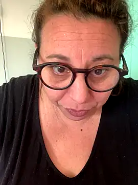 LupeLok online show from October 20, 4:10 pm