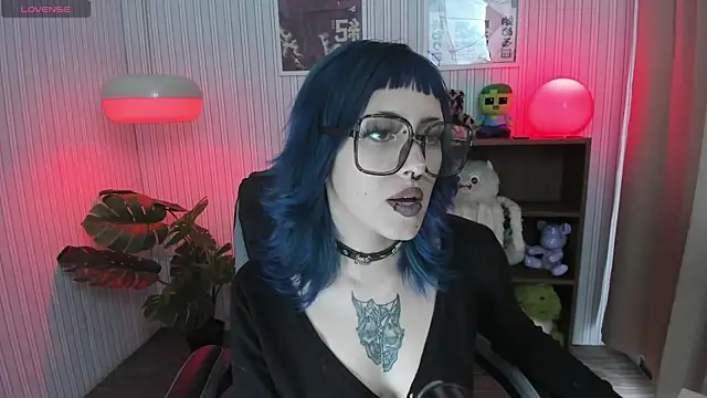 Snapshot of kattusauruss chatting on September 12, 2:02 pm kattusauruss online show from September 12, 2:02 pm