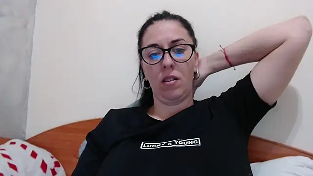 jollene online show from April 16, 2:50 pm