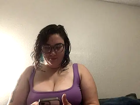 Snapshot of paigeycakes chatting on October 3, 4:17 am paigeycakes online show from October 3, 4:17 am