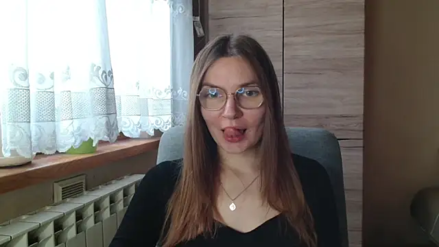 LooveELLYx online show from November 10, 7:25 am