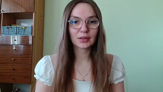 LooveELLYx online show from February 20, 7:32 am