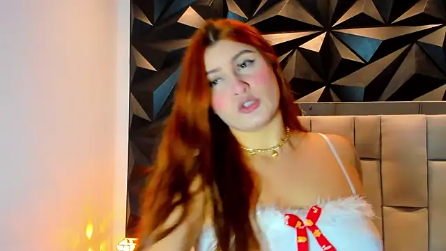 megan whitee   online show from September 30, 2:06 am