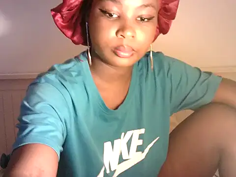 zoe215 online show from July 2, 11:27 am