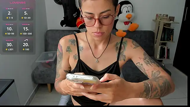 Snapshot of natt_op chatting on October 14, 8:22 pm natt op online show from October 14, 8:22 pm