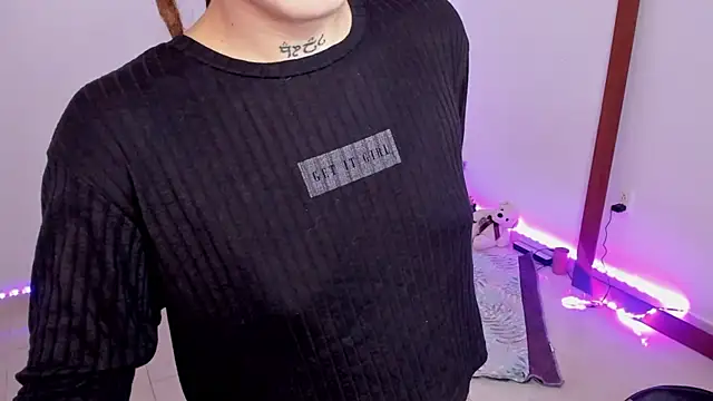 star shooting8 online show from January 8, 9:30 pm