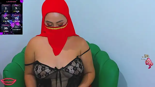 Aisha Malek online show from October 11, 9:50 pm