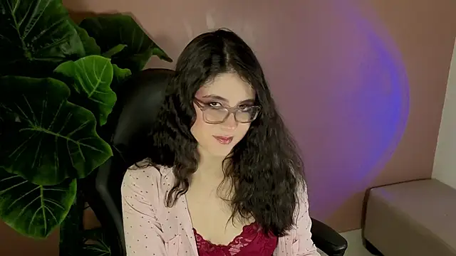 Snapshot of LiLLiAnderson chatting on September 30, 11:49 am LiLLiAnderson online show from September 30, 11:49 am