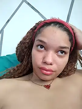 Snapshot of ChloeRaviss chatting on October 16, 12:41 pm ChloeRaviss online show from October 16, 12:41 pm