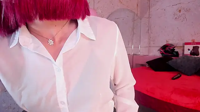 daphne courtis online show from October 4, 3:23 am