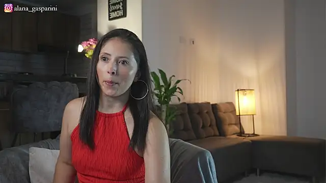 alana gasparini online show from November 28, 2:25 am