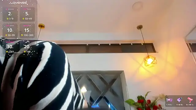 Hanna Cornee  online show from March 10, 12:20 pm