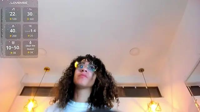 Hanna Cornee  online show from March 2, 12:23 pm