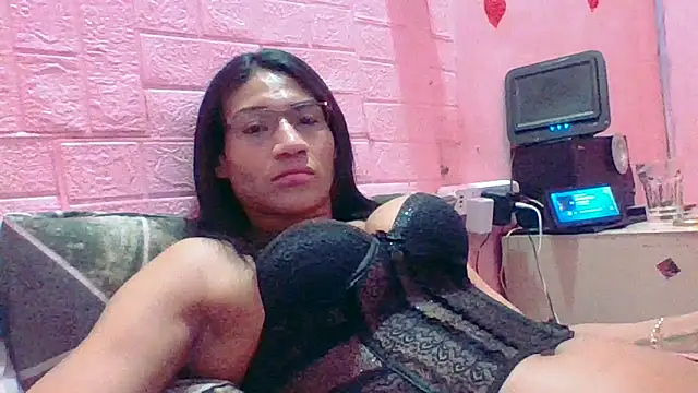 Kellye hotTs online show from April 21, 7:54 pm