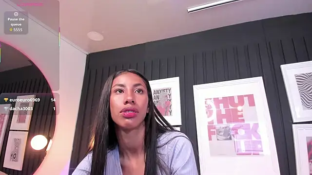 chiara evanns online show from October 17, 11:35 am