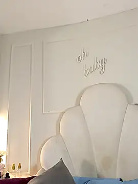 Kaylachannell online show from November 28, 4:26 am