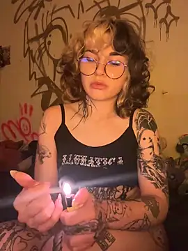 whitebunny88 online show from May 15, 7:27 pm