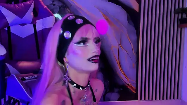 chloe jacksonn online show from July 3, 3:23 am